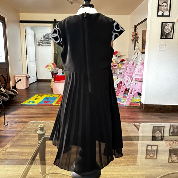 Black plaid floral print size 2t dress - Picture 8 of 8